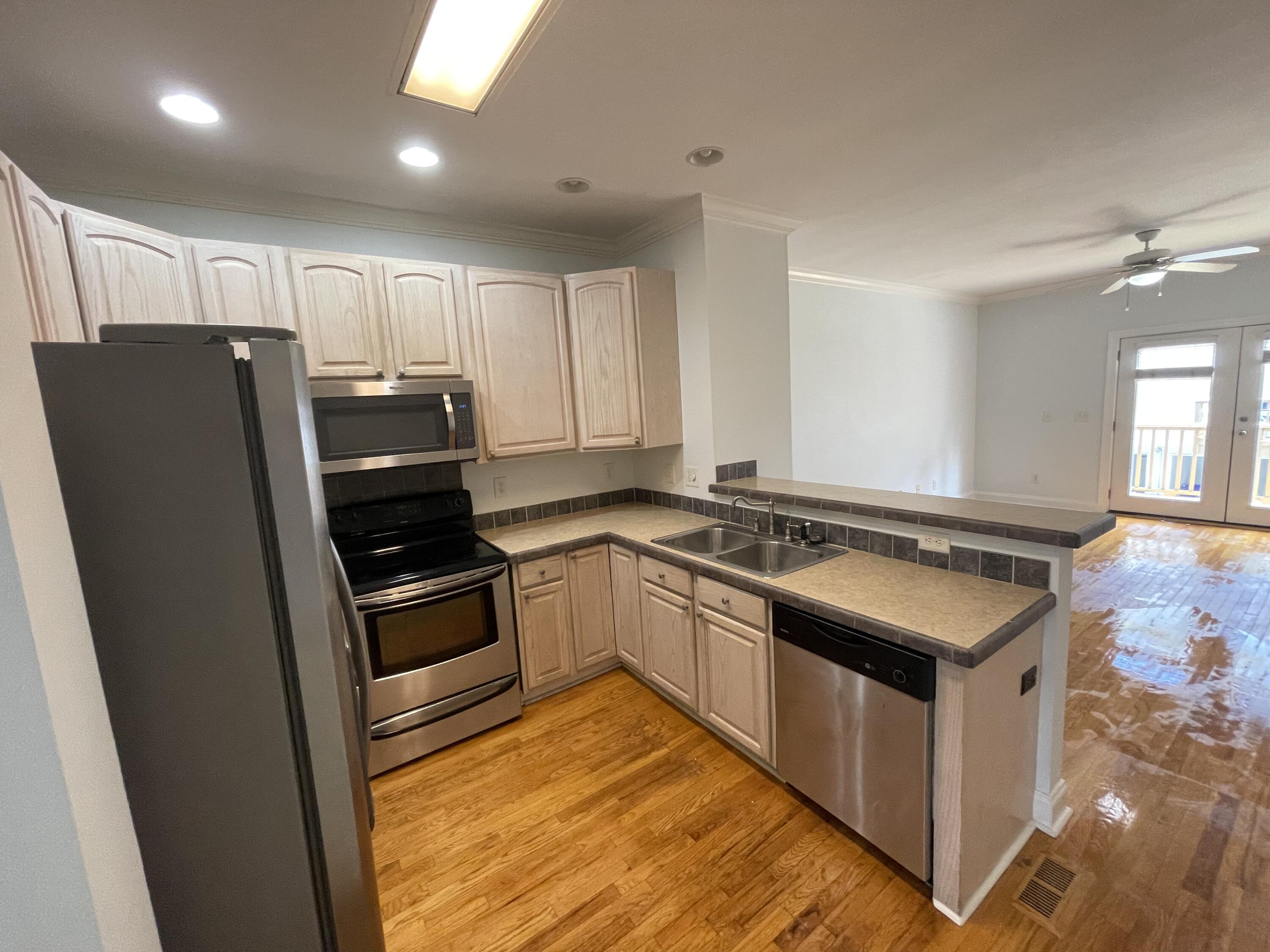1815 Dogwood Road, Unit 802 Charleston, SC 29414 - Photo 3 of 14 IMG_1544
