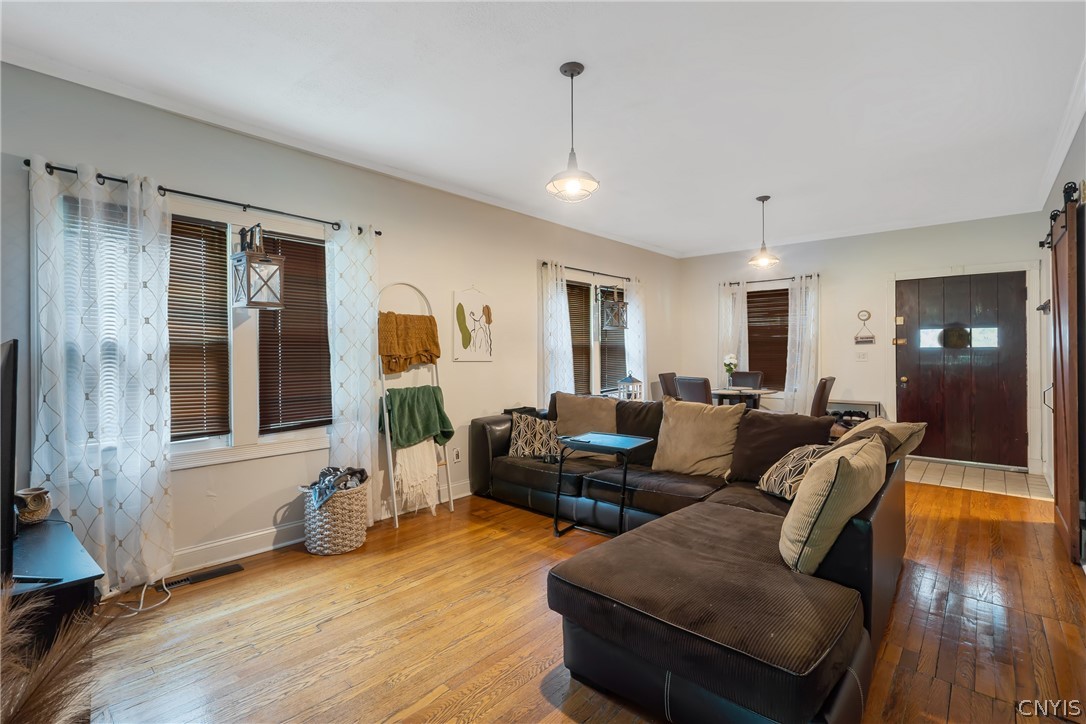 419 Seneca Drive Syracuse, NY 13205 - Photo 3 of 16