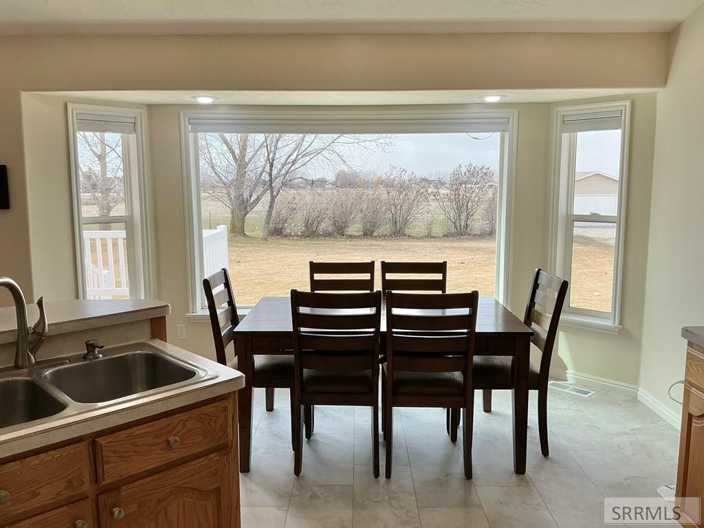 323 North 4200 East Rigby, ID 83442 - Photo 11 of 50 Dining Area
