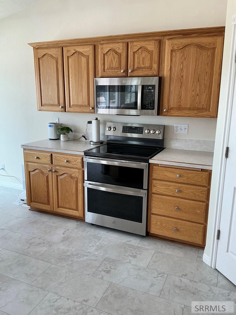 323 North 4200 East Rigby, ID 83442 - Photo 12 of 50 Kitchen