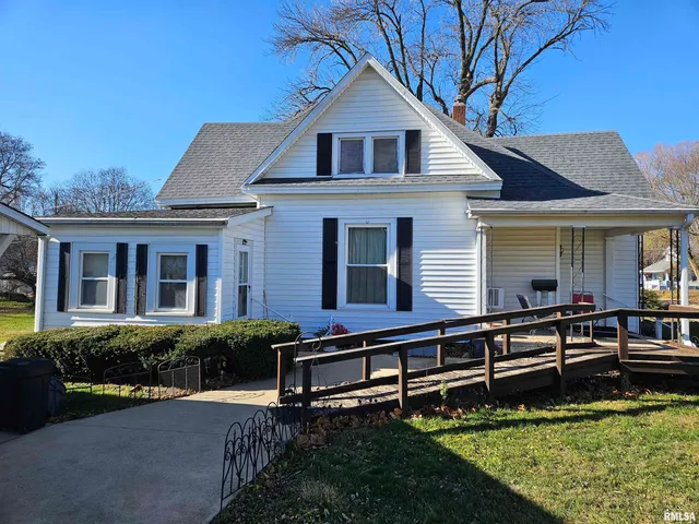 $69,900 | 211 West Mulberry Street, San Jose, IL 62682