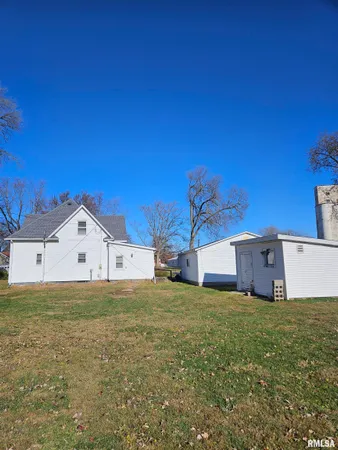 $69,900 | 211 West Mulberry Street, San Jose, IL 62682