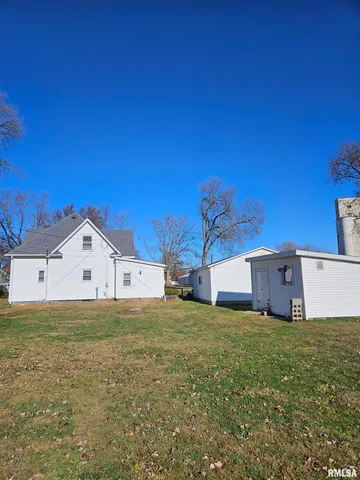 $69,900 | 211 West Mulberry Street, San Jose, IL 62682