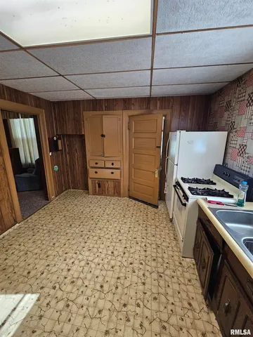 $69,900 | 211 West Mulberry Street, San Jose, IL 62682