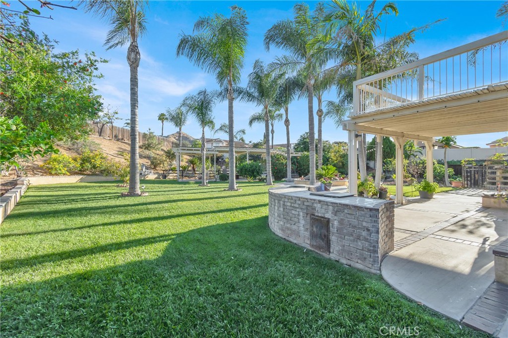 3350 May Court Riverside, CA 92503 - Photo 42 of 55 a garden view with a seating space