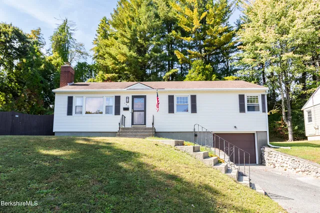 $329,000 | 139 Gamwell Avenue, Pittsfield, MA 01201