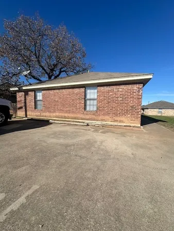 $895 | 709 Willowood, Kingsland, TX 78639