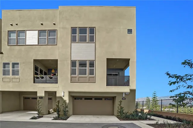 $988,000 | 1958 Hollyleaf Terrace, Montebello, CA 90640