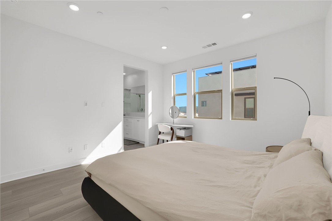 1958 Hollyleaf Terrace Montebello, CA 90640 - Photo 30 of 58 a large white bed in a white room