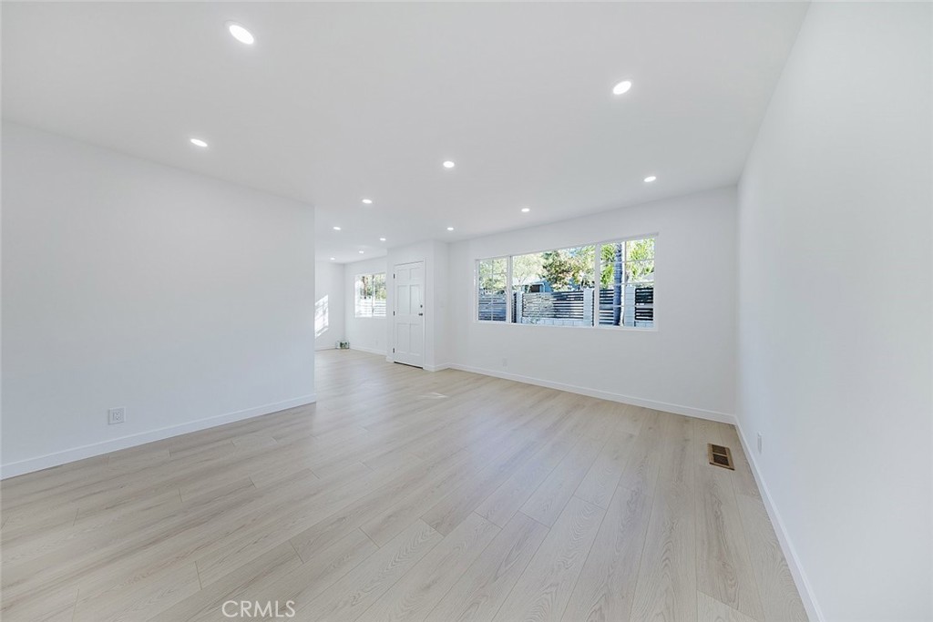 10431 Las Lunitas Avenue Tujunga, CA 91042 - Photo 11 of 31