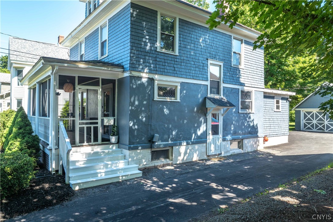 259 Bates Avenue Oneida, NY 13421 - Photo 3 of 39