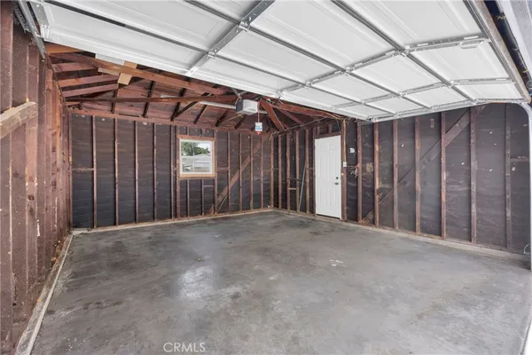 $4,750 | 6327 California Avenue, Long Beach, CA 90805