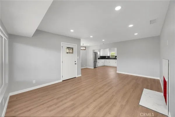 $4,750 | 6327 California Avenue, Long Beach, CA 90805