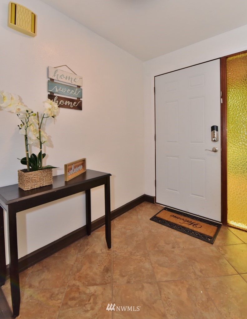 2827 Rocky Point Road Northwest Bremerton, WA 98312 - Photo 19 of 25 Gallery Image 19