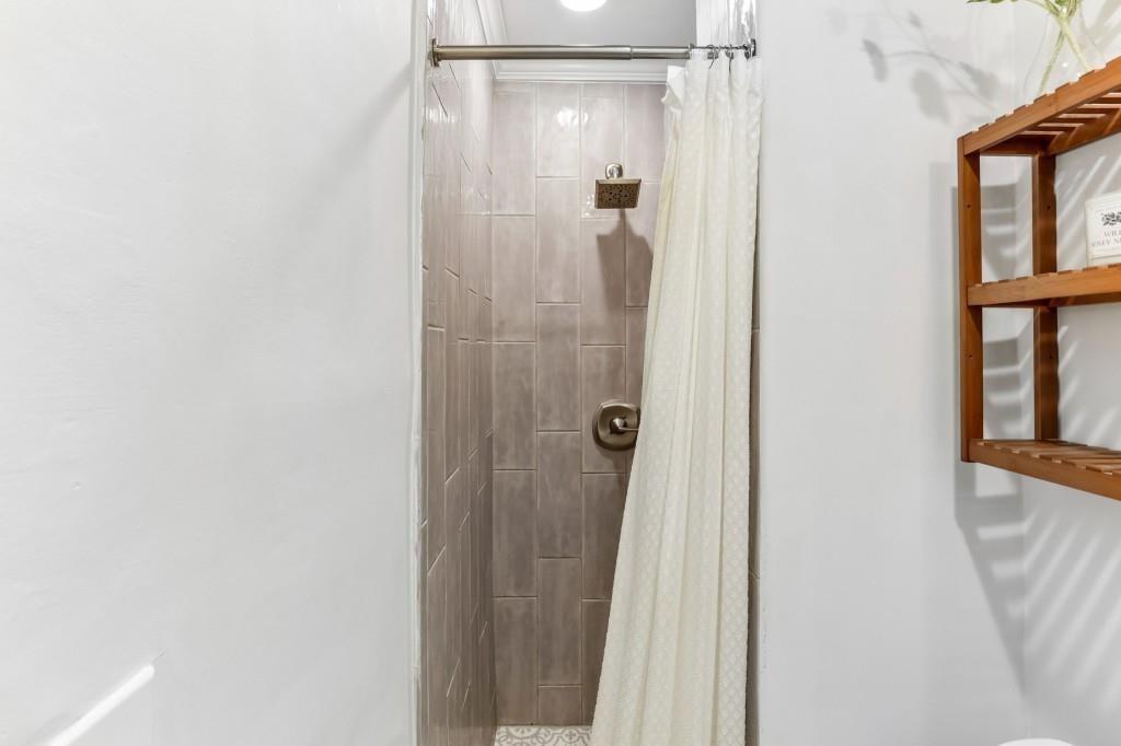 1879 Long Drive Decatur, GA 30032 - Photo 18 of 28 Gallery Image 18