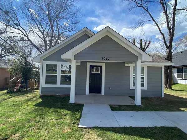 $1,600 | 1017 South Scullin Avenue, Denison, TX 75020