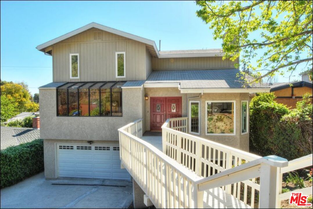 5274 Campo Road Woodland Hills, CA 91364 - Photo 1 of 30