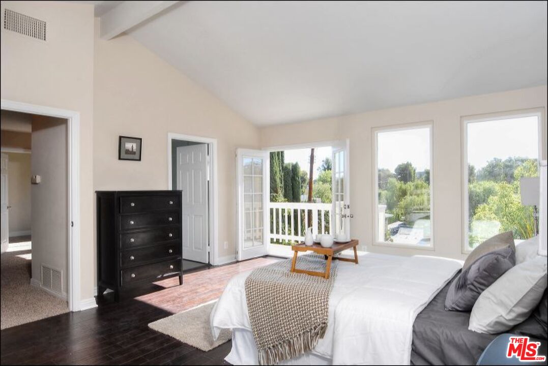 5274 Campo Road Woodland Hills, CA 91364 - Photo 20 of 30