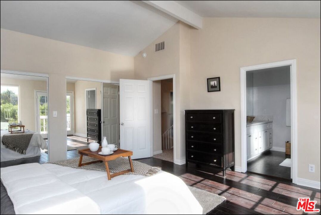 5274 Campo Road Woodland Hills, CA 91364 - Photo 21 of 30