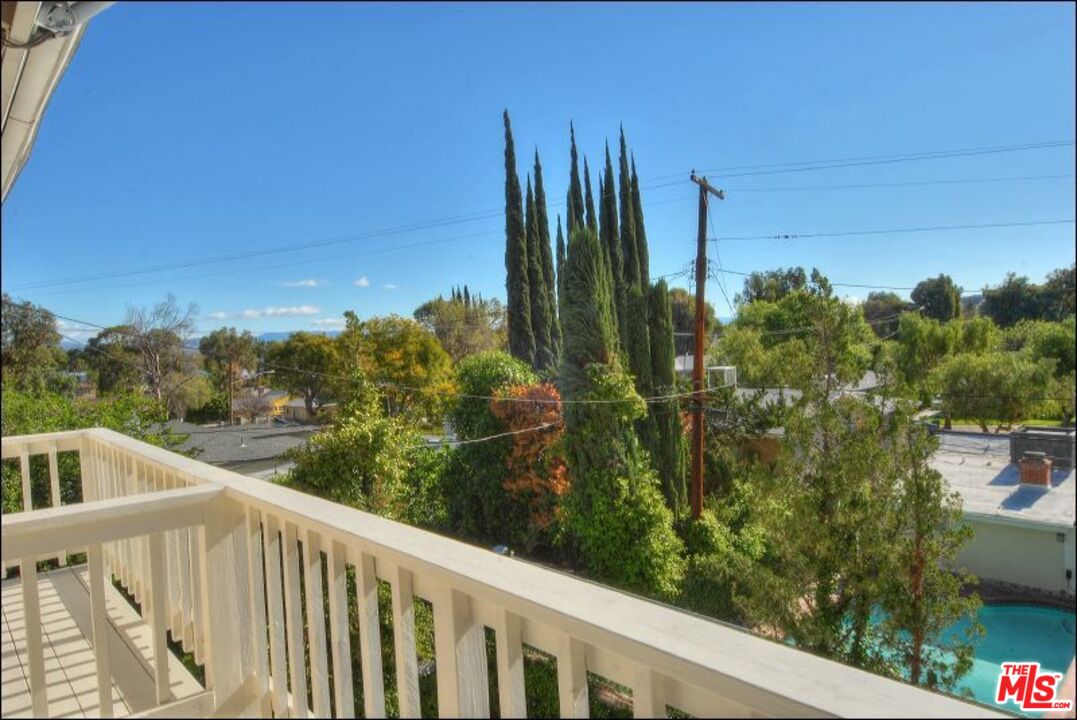 5274 Campo Road Woodland Hills, CA 91364 - Photo 24 of 30