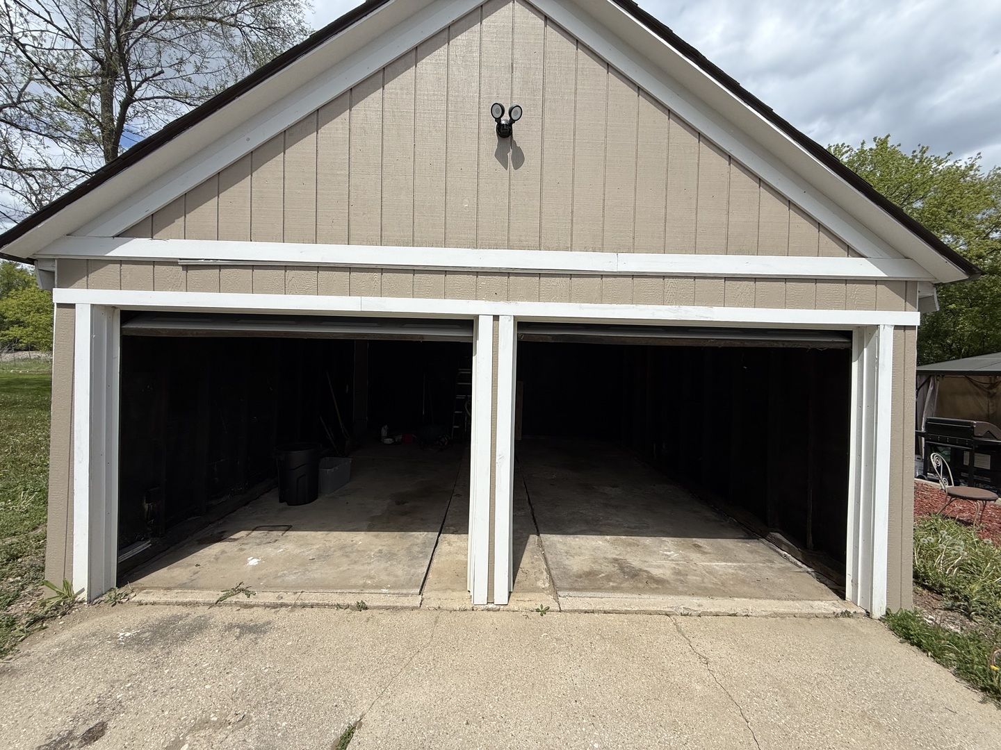 208 West Nippersink Road Round Lake, IL 60073 - Photo 25 of 32