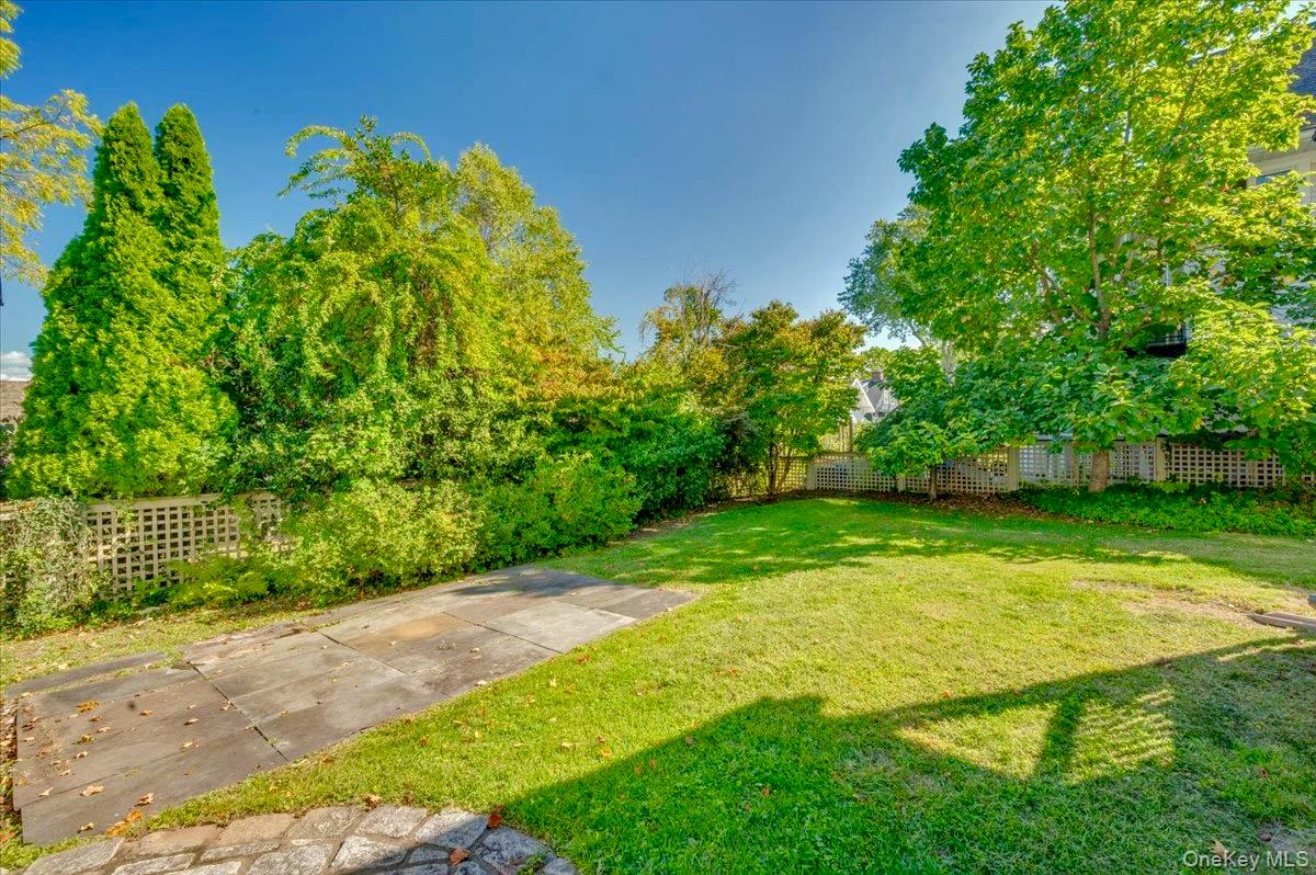 201 North Broadway Nyack, NY 10960 - Photo 35 of 36 a backyard of a house with lots of green space