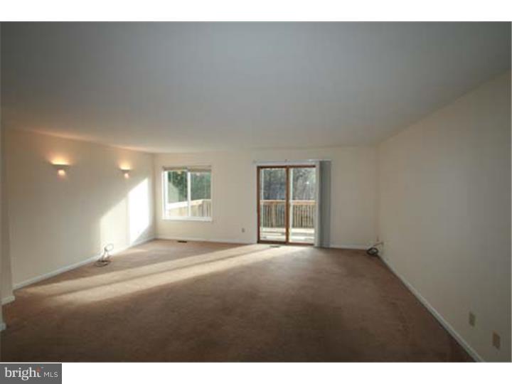 217 Johnce Road Newark, DE 19711 - Photo 4 of 25 Gallery Image 4