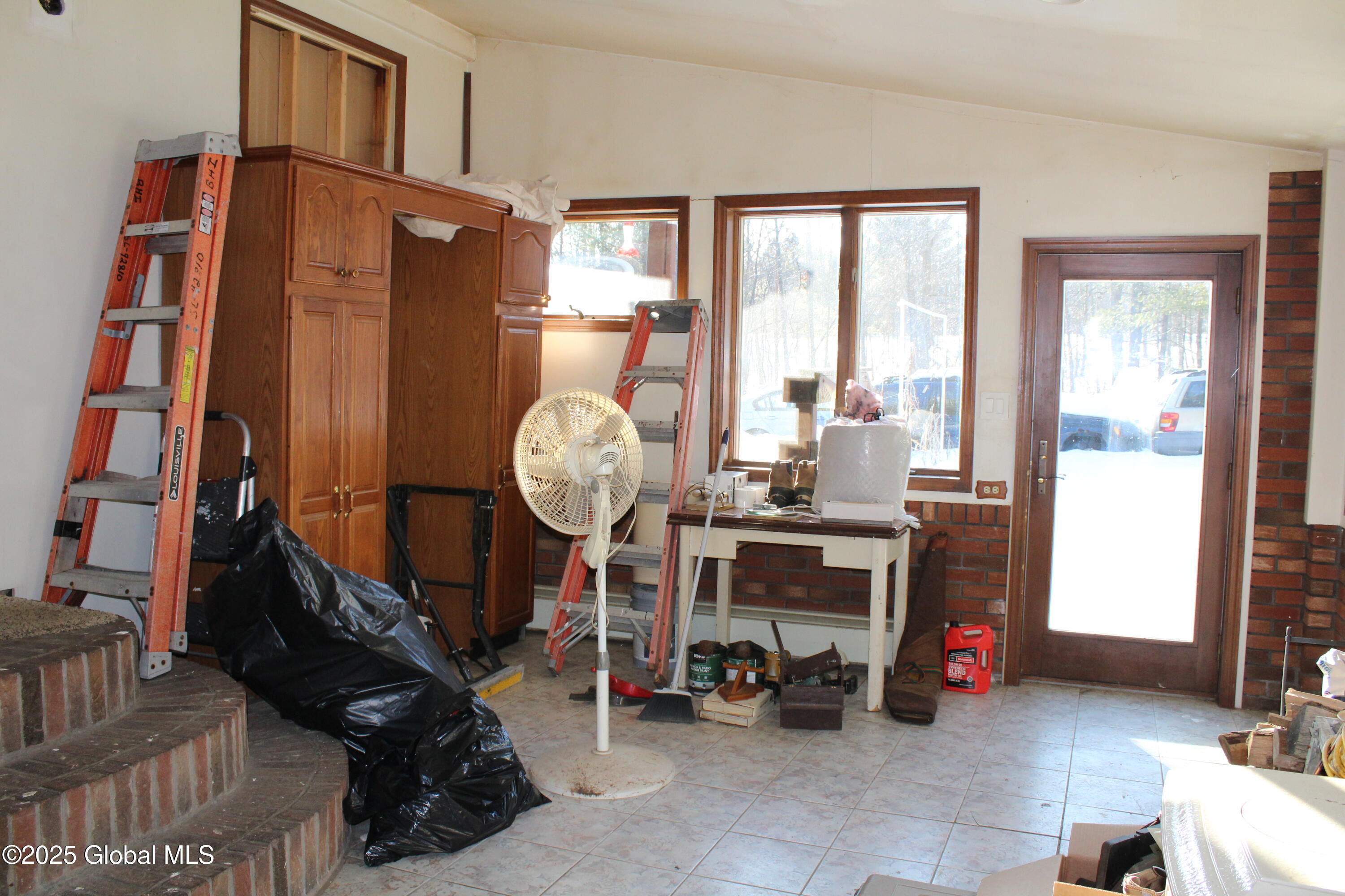 3224 Putnam Road Rotterdam, NY 12306 - Photo 11 of 41 sunroom