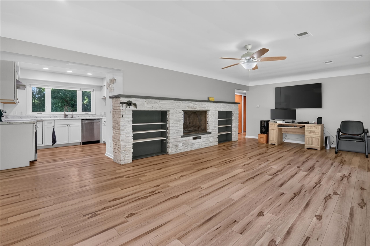 2475 Park Drive Jackson, MI 49203 - Photo 17 of 41