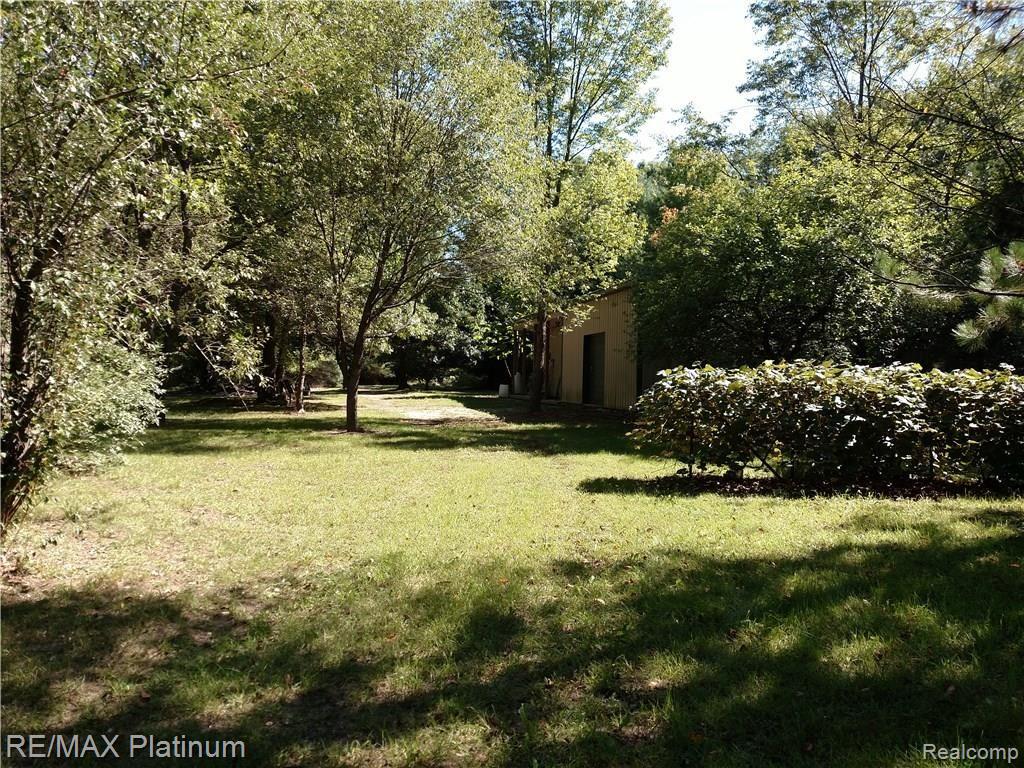 8321 North Latson Road Howell, MI 48855 - Photo 2 of 6