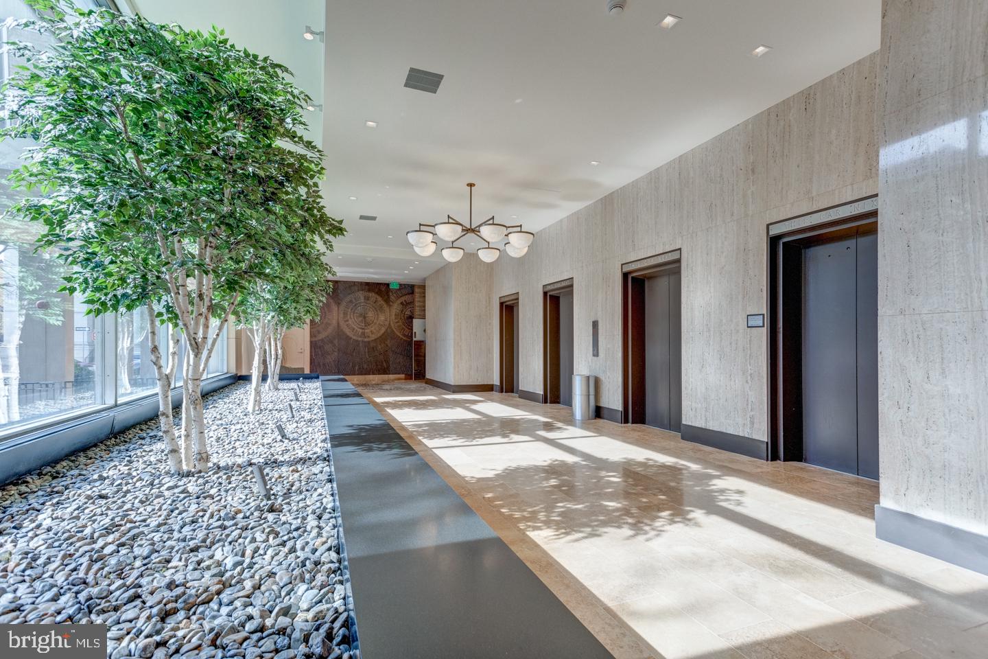 224-30 West Rittenhouse Square, Unit 2510 Philadelphia, PA 19103 - Photo 27 of 30 Gallery Image 27