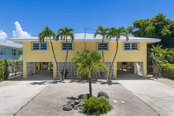 $1,875,000 | 126 Indies Drive North, Duck Key, FL 33050