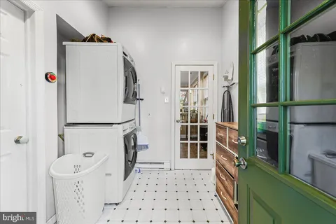 $439,000 | 1857 Eckard Avenue, Abington, PA 19001