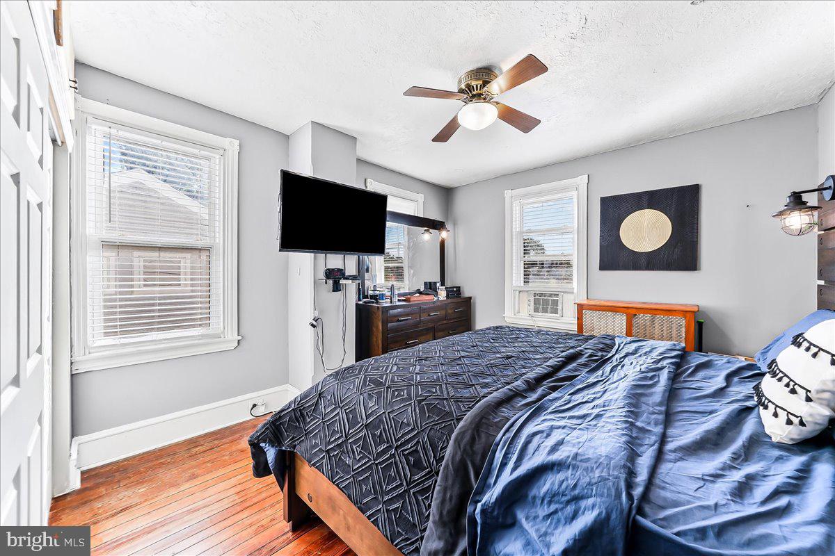 1857 Eckard Avenue Abington, PA 19001 - Photo 19 of 34 Primary Bedroom