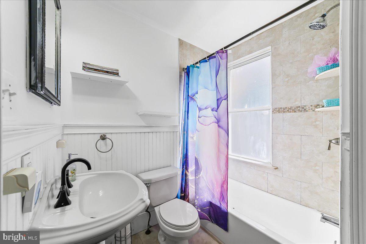 1857 Eckard Avenue Abington, PA 19001 - Photo 21 of 34 Full Bath