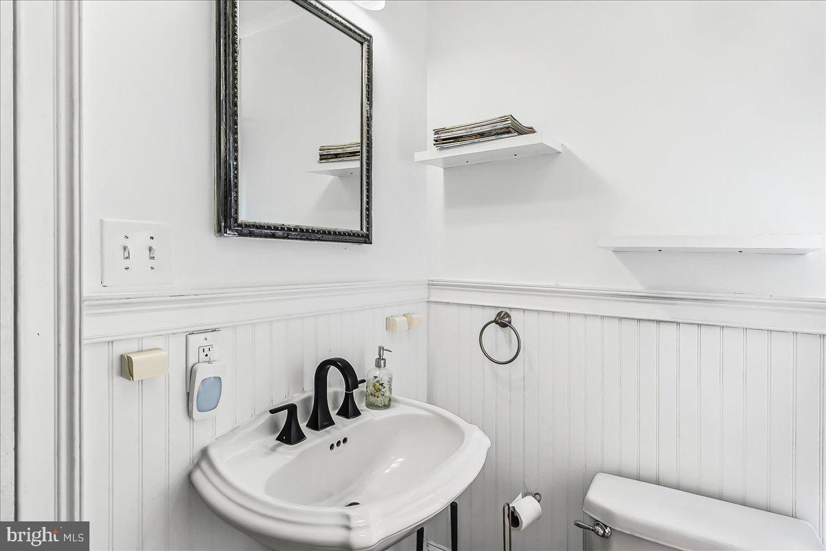 1857 Eckard Avenue Abington, PA 19001 - Photo 22 of 34 Full Bath