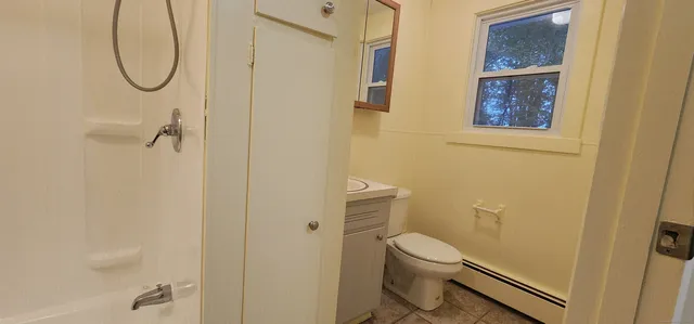 $1,200 | 1267 Thompson Road, Unit B, Thompson, CT 06277