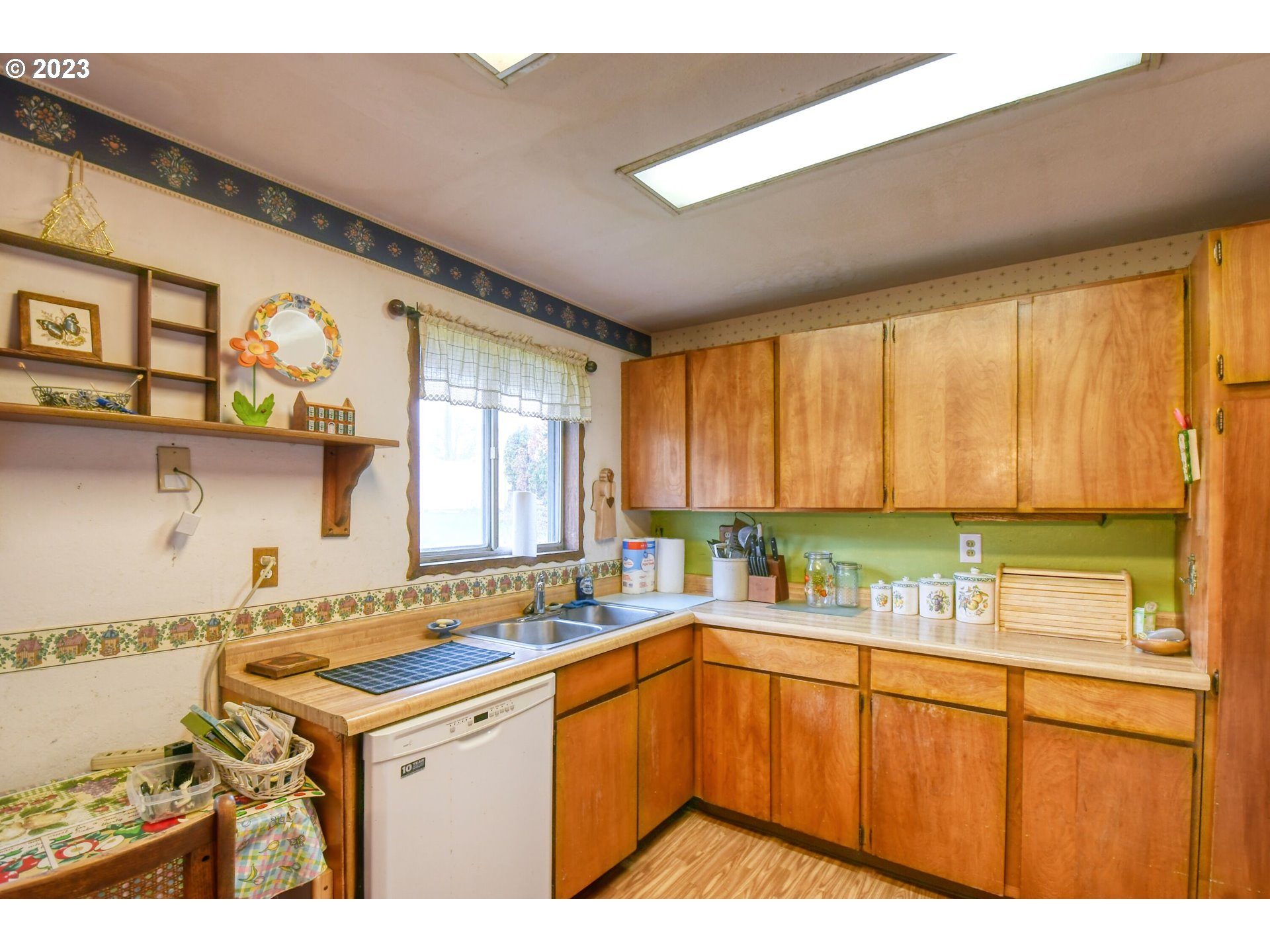 2434 Southwest Ladow Avenue Pendleton, OR 97801 - Photo 16 of 42 Gallery Image 16