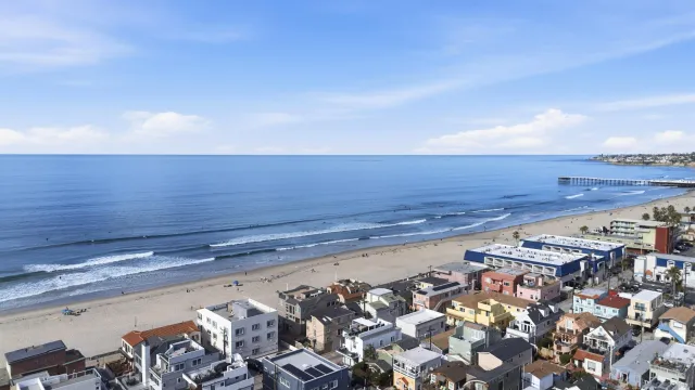 $3,250 | 3953 Mission Boulevard, San Diego, CA 92109