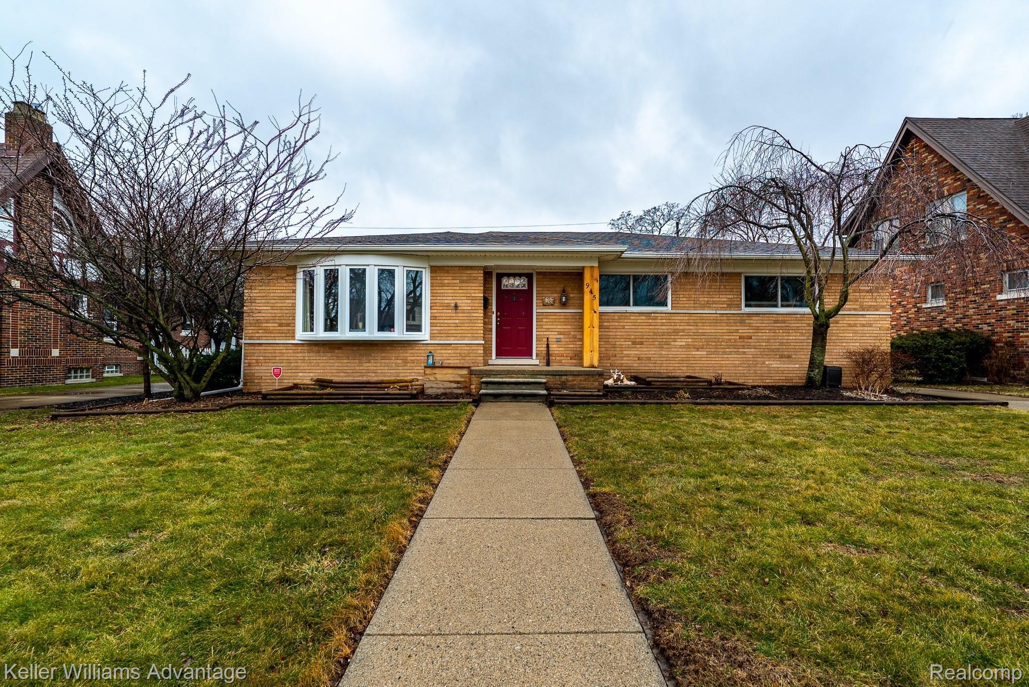 945 Barrington Road Grosse Pointe, MI 48230 - Photo 1 of 41 BarringtonRd_945_Front 1.jpg