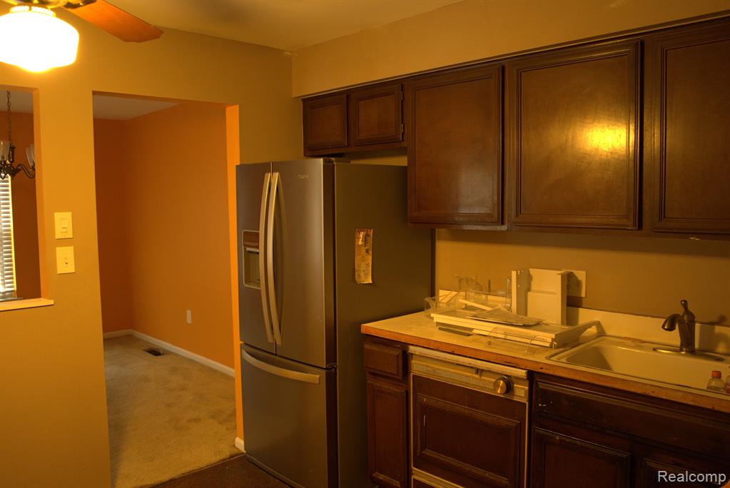 29640 Middlebelt Road, Unit 2603 Farmington Hills, MI 48334 - Photo 5 of 13