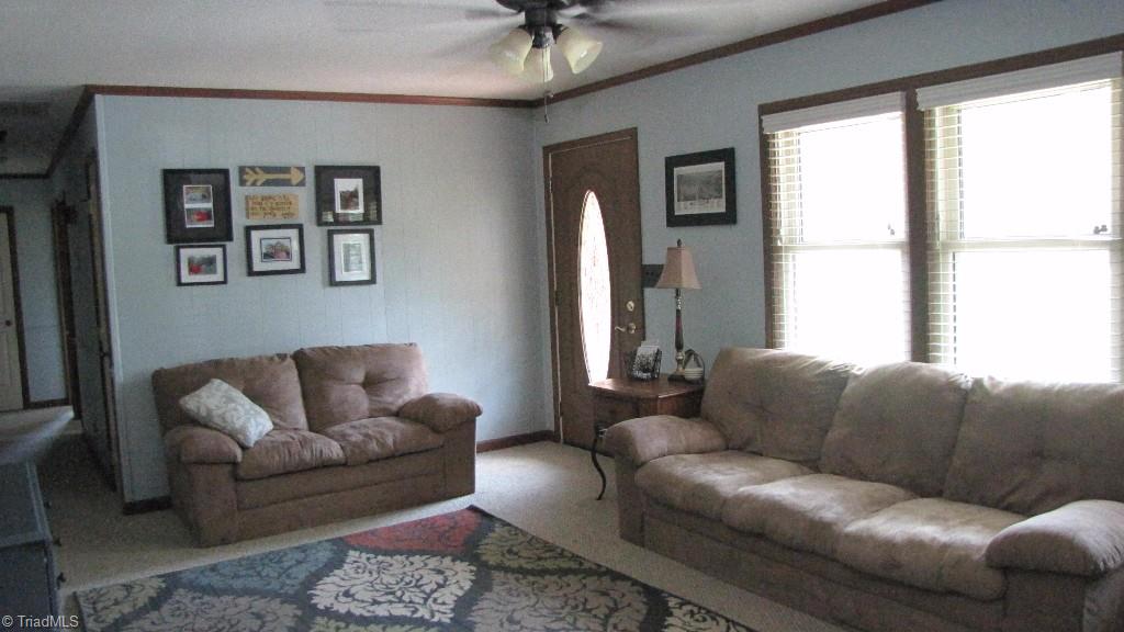3963 Lewiston Road Summerfield, NC 27358 - Photo 5 of 22 Living room