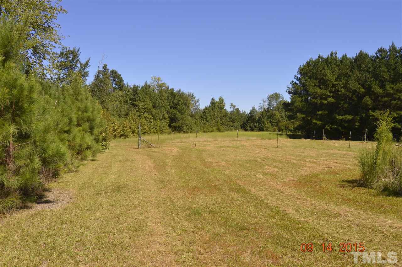 435 Hinnant Road Selma, NC 27576 - Photo 3 of 7 Gallery Image 3