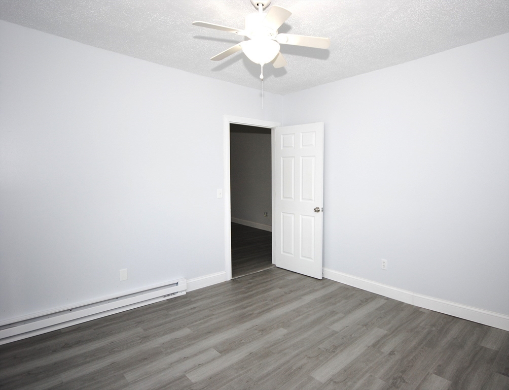 72 Hall Street Springfield, MA 01108 - Photo 26 of 39