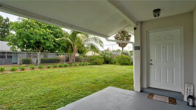 $1,695 | 4658 Myla Lane, Unit 4658, West Palm Beach, FL 33417