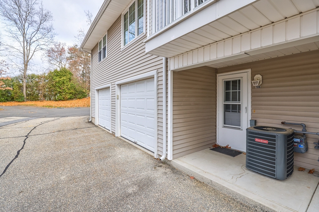 665 Center Street, Unit 706 Ludlow, MA 01056 - Photo 4 of 38
