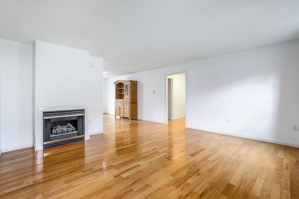 665 Center Street, Unit 706 Ludlow, MA 01056 - Photo 8 of 38