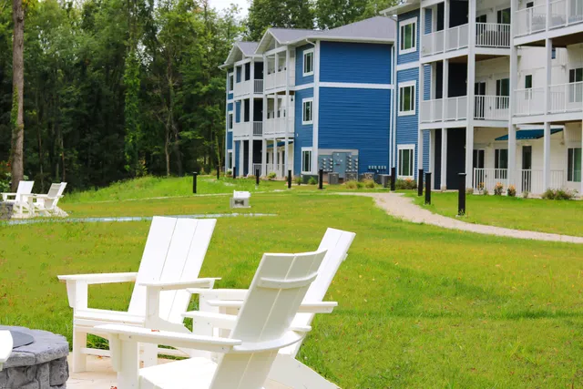 $2,300 | 12135 Highway 89, Unit 3, Richland, MI 49083