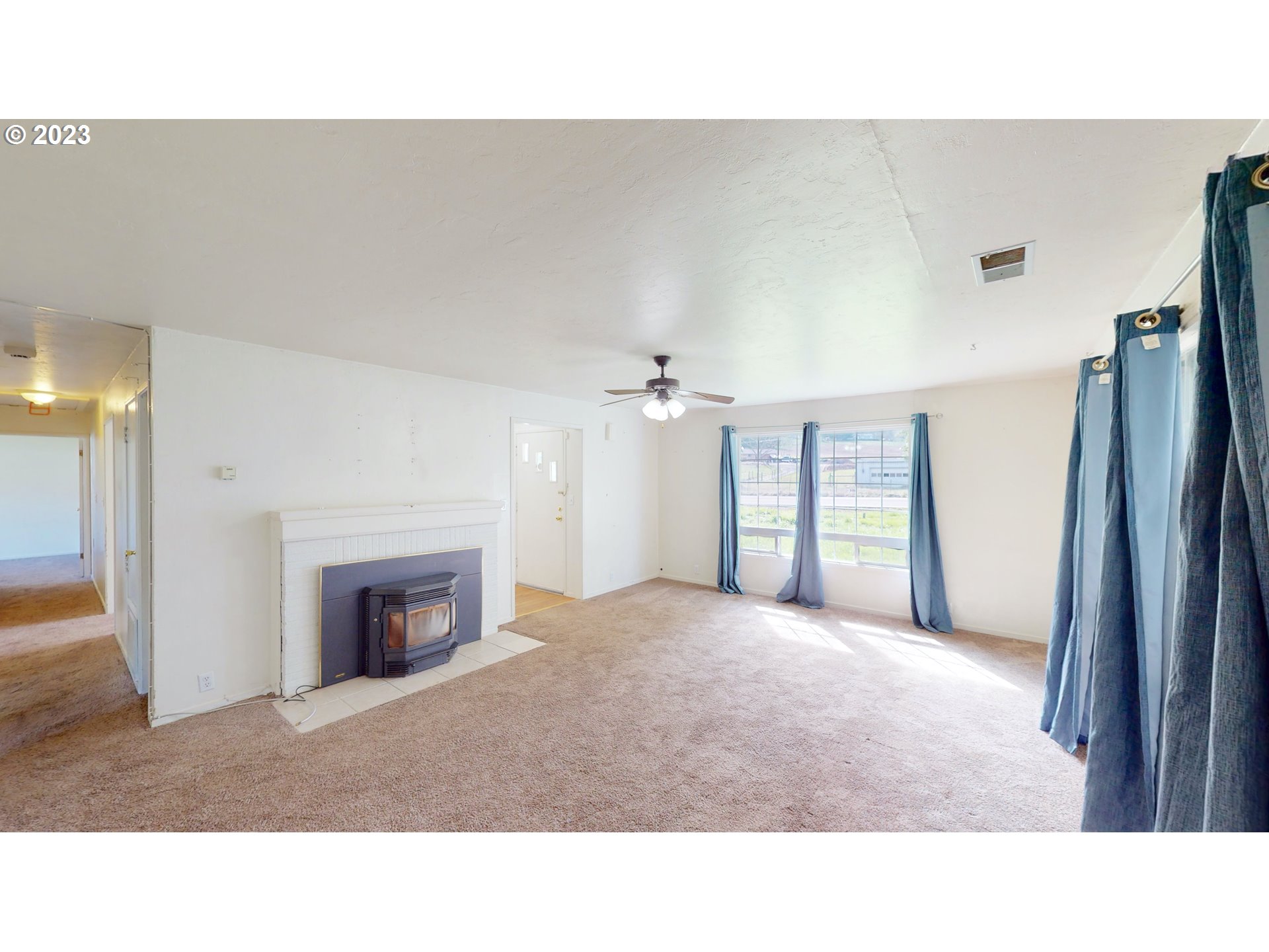1885 Melrose Road Roseburg, OR 97471 - Photo 4 of 32 Gallery Image 4