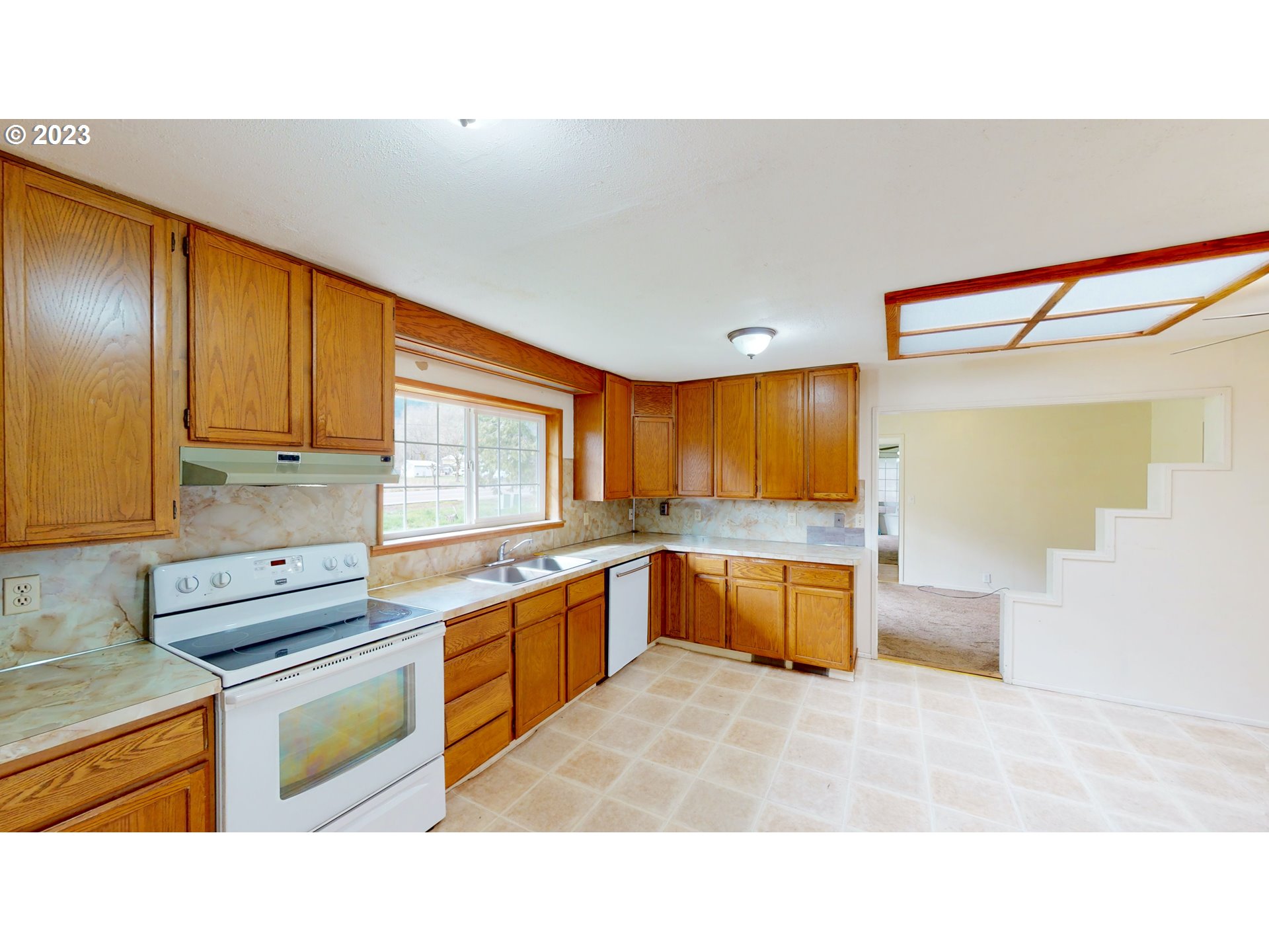 1885 Melrose Road Roseburg, OR 97471 - Photo 10 of 32 Gallery Image 10